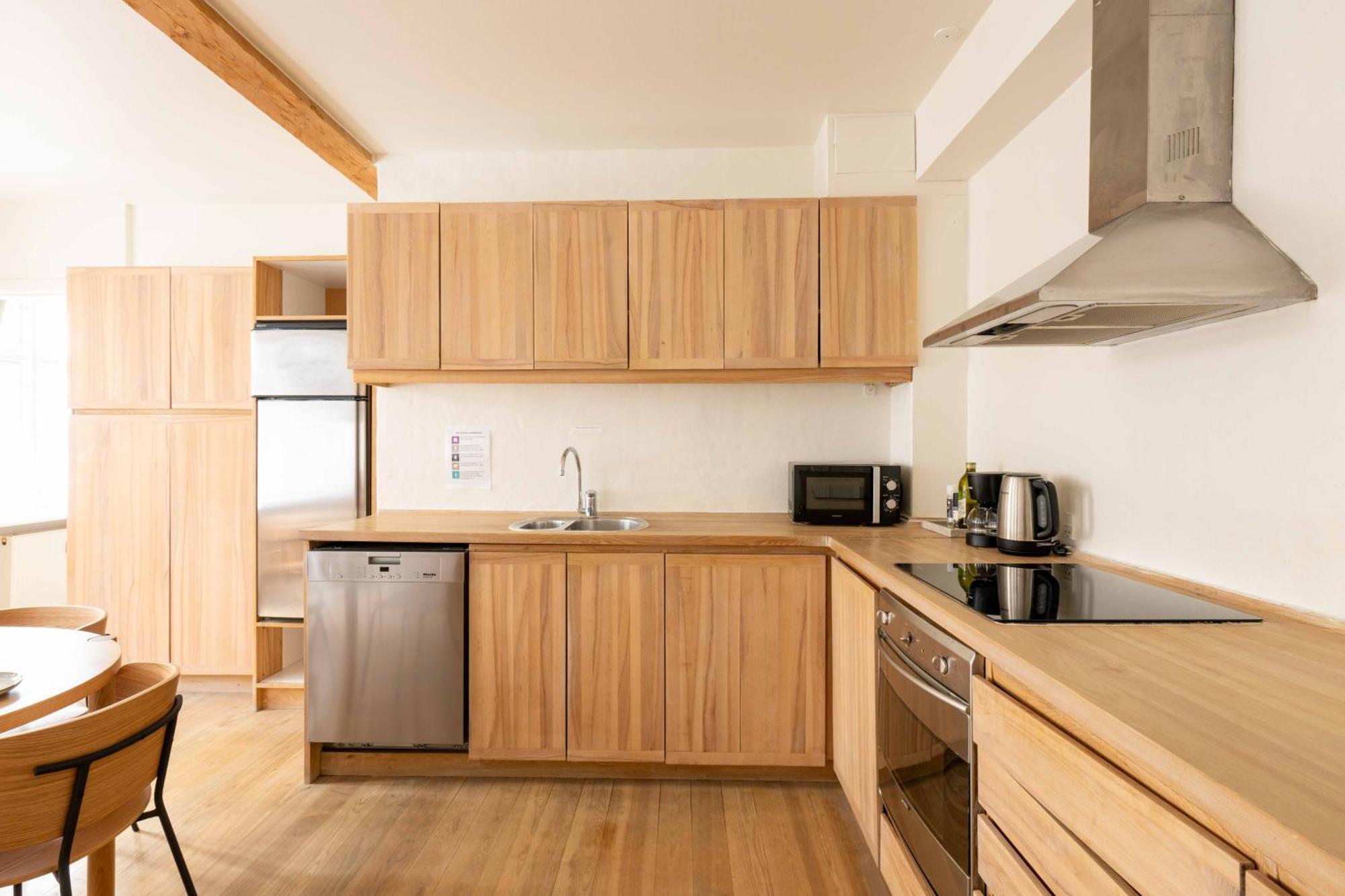 Cozy And Contemporary Ground Floor Retreat * København